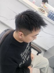 -尤司男士国潮理发馆