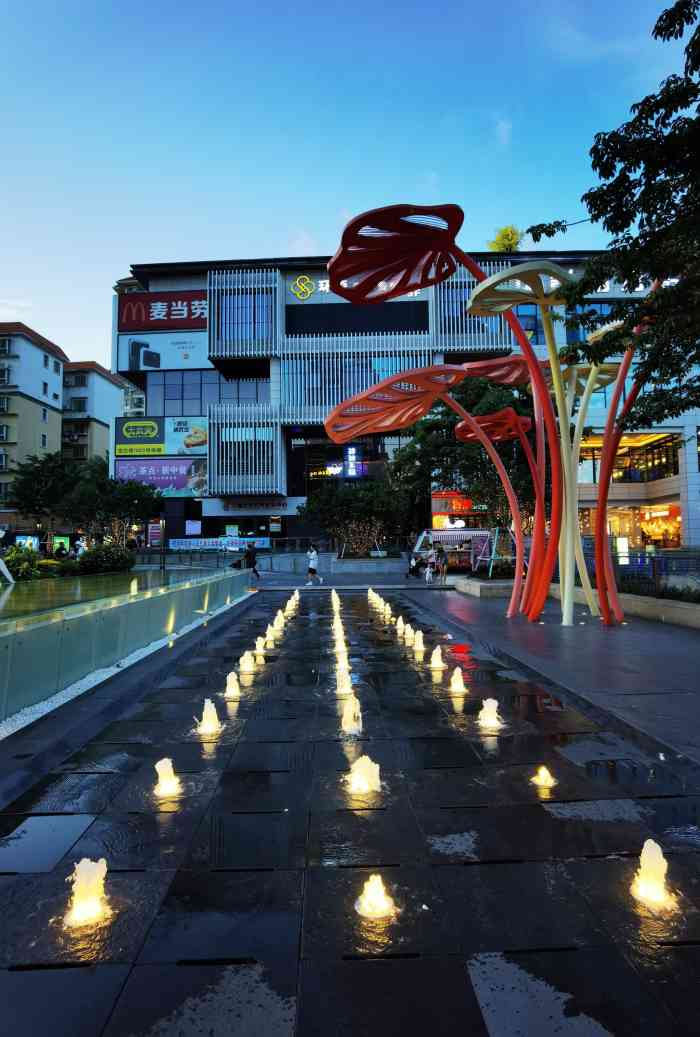 玖洲道购物公园-"号称珠海首个情景式购物公园～玫洲道[惊叹.