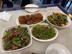 -嘉丰湘菜馆(芳群园店)