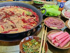 -黄潇洒老火锅(九眼桥宏济巷店)