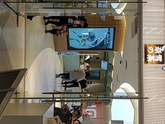 -奈雪的茶(亨特国际广场店)