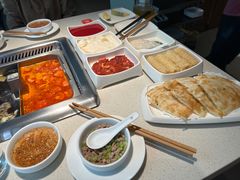 -海底捞火锅鲜切牛肉主题店(长寿路店)