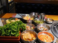 -马路牙子烧烤音乐酒馆(望京店)