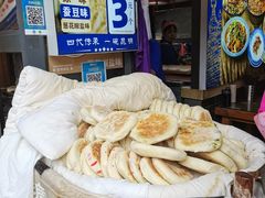 -李氏憨粑粑(官渡古镇店)