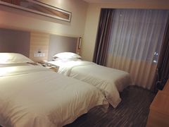 -城市便捷酒店(广州塔客村地铁站琶洲会展店)