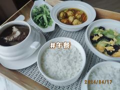 -臻儿屿月子会所(茶山店)