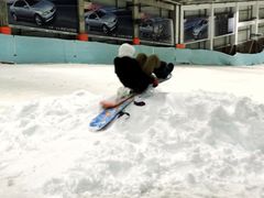 -乔波室内滑雪场