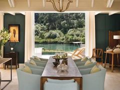 -Huka Lodge