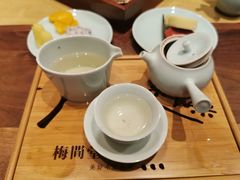-梅间堂茶馆(绿地缤纷城店)