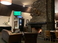 -Lake Hawea Hotel