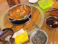 -苗侗地道红酸.酸汤鱼·酸汤牛肉