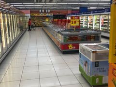 -家乐福(四元桥购物中心店)