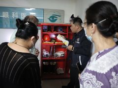 -上海大学附属上海和平眼科医院