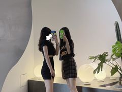 -洪小鹏生活美学馆(领SHOW天地店)