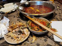 -肖肖酸萝卜鱼火锅(总店)