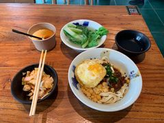 -兵哥豌豆面(雅颂居店)