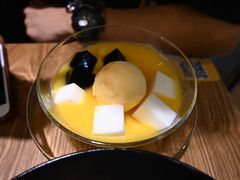 芒果双色凉粉-糖糖屋•糖水•雪花冰店(时尚天河店)