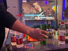 -好乐迪(张扬路八佰伴店)
