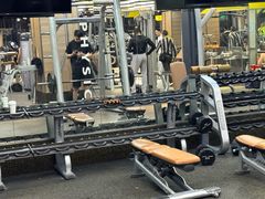 -舒适堡健身(爱琴海店)