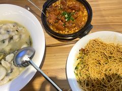 -严记小天府酸菜鱼(西四路店)