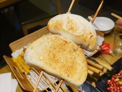 烤馒头片-聚串门儿·东北烧烤(信义坊店)