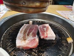 烤五花-本家韩国烤肉(青岛万象城店)