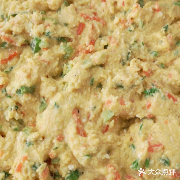 利用锅中水蒸气加热 玉米饼子