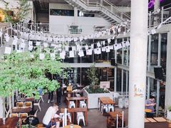 -ROAST coffee & eatery