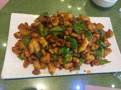 宫保鸡丁-桃子餐厅·天津菜(红星路直营店)