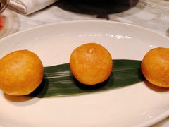 脆皮玉兰饼-无锡苏宁银河国际酒店-悦府65中餐厅
