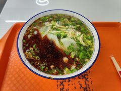 -陆元丰·兰州纯汤牛肉面(自强西路店)