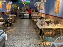 -欧提汗·新疆餐厅·清真(银都路店)