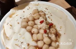 土红糖酒酿冰豆花