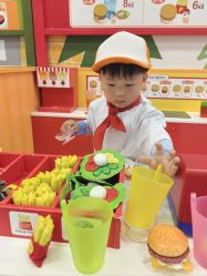 -莫莉幻想儿童乐园(三河燕郊永旺店)