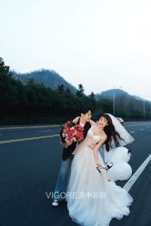 -雪中彩影婚纱摄影·品控旗舰店