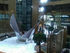 -上海滴水湖皇冠假日酒店