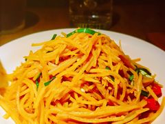 -肆海小川菜酒馆Wine Bistro (青年路店)