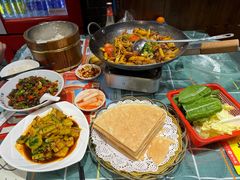 -富正毅三下锅(体育馆店)