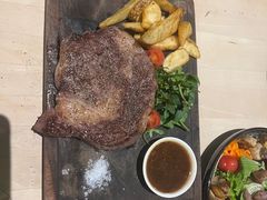 -LENBACH兰巴赫西餐啤酒坊(大连东港店)