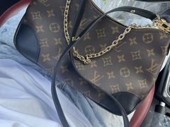 -臻新二手奢侈品回收鉴定(塘桥店)