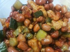 宫爆鸡丁-刘胖子家常菜·蹄花焖藕(中南店)