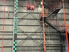 -极限PLAY运动娱乐新世界·团建派对潮玩休闲馆·室内蹦极高空游乐园