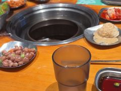 -唯成•韩国炭火烤肉 유성고기