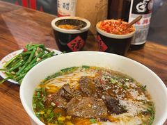 -矮子粉店1985·长沙米粉(湘春路店)