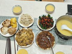 -乐禧母婴全自营月嫂(宝山店)