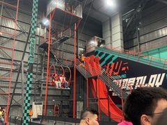 -极限PLAY运动娱乐新世界·团建派对潮玩休闲馆·室内蹦极高空游乐园