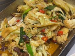 -巴特餐饮6加1音乐餐吧·新疆菜