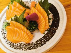 三文鱼腩刺身-桃太郎创作料理(大坪店)