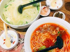 番茄肥牛米线-茶花妹子云南餐厅(传媒大学店)