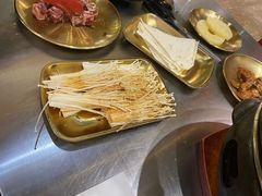 -胡悦里韩式烤肉(芝罘万达广场店)
